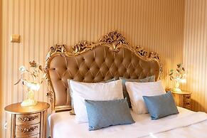 Büyükada Anastasia Meziki History Mansion