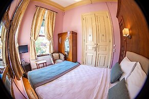 Büyükada Anastasia Meziki History Mansion