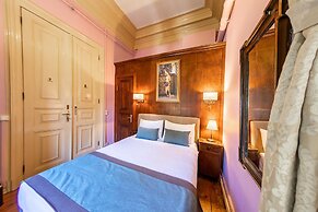 Büyükada Anastasia Meziki History Mansion