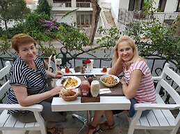 Büyükada Anastasia Meziki History Mansion