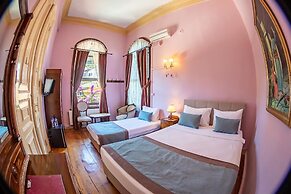 Büyükada Anastasia Meziki History Mansion