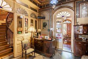 Büyükada Anastasia Meziki History Mansion