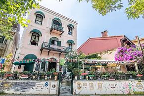 Büyükada Anastasia Meziki History Mansion