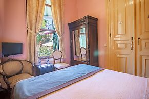 Büyükada Anastasia Meziki History Mansion