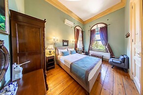 Büyükada Anastasia Meziki History Mansion