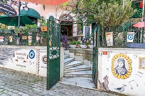 Büyükada Anastasia Meziki History Mansion