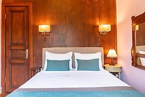 Büyükada Anastasia Meziki History Mansion