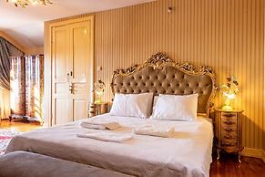 Büyükada Anastasia Meziki History Mansion