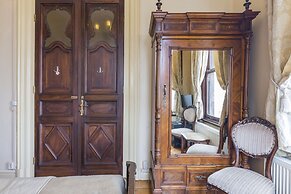 Büyükada Anastasia Meziki History Mansion