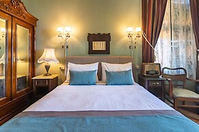 Büyükada Anastasia Meziki History Mansion