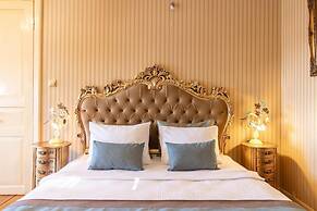 Büyükada Anastasia Meziki History Mansion