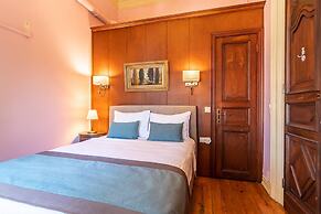 Büyükada Anastasia Meziki History Mansion