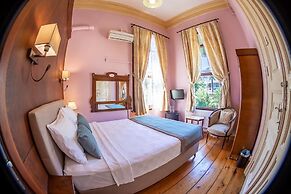 Büyükada Anastasia Meziki History Mansion