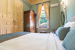 Büyükada Anastasia Meziki History Mansion