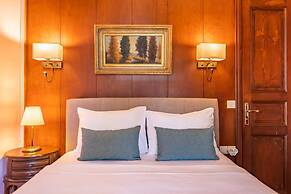 Büyükada Anastasia Meziki History Mansion