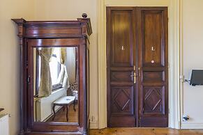 Büyükada Anastasia Meziki History Mansion