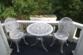 The Lion and the Rose B&B