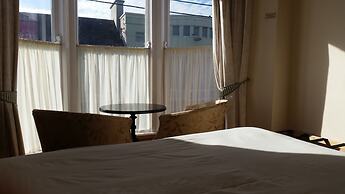 Myles Creek Guesthouse