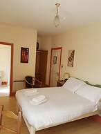 Myles Creek Guesthouse