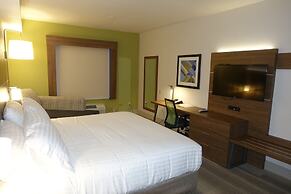 Holiday Inn Express & Suites Brentwood, an IHG Hotel