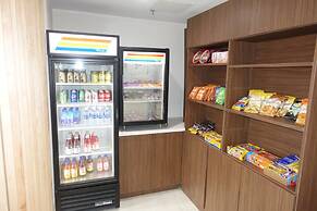 Holiday Inn Express & Suites Brentwood by IHG