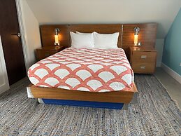 Surfside Inn Chatham