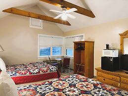 Spruce Lane Lodge and Cottages