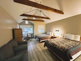 Spruce Lane Lodge and Cottages