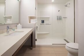 Courtyard by Marriott Houston City Place