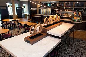 Courtyard by Marriott Houston City Place