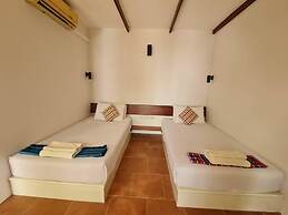 Thanicha Resort Amphawa