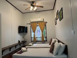 Thanicha Resort Amphawa