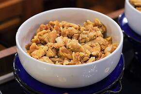 Thanicha Resort Amphawa