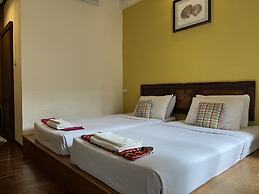 Thanicha Resort Amphawa