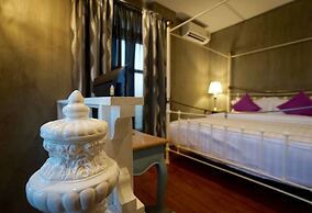 House of Passion Amphawa