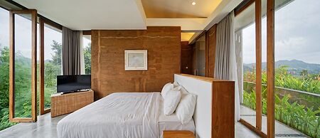 Seven Havens Residence