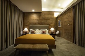 Seven Havens Residence