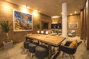 Seven Havens Residence