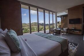 Seven Havens Residence