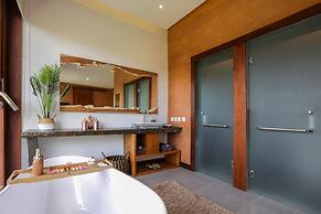 Seven Havens Residence