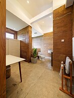 Seven Havens Residence