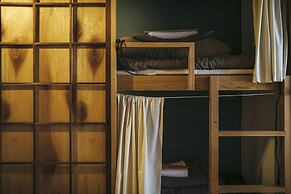 Torii-Kuguru Hostel