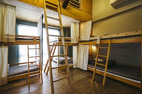 Torii-Kuguru Hostel