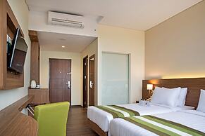 Grand Whiz Hotel Poins Simatupang Jakarta