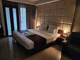 Collection O The Bangkok Cha Cha Suite