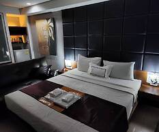 Collection O The Bangkok Cha Cha Suite