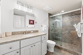 Emerald Beach Resort by Panhandle Getaways