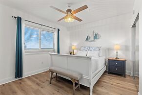 Emerald Beach Resort by Panhandle Getaways