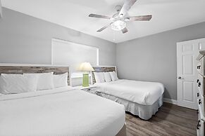 Emerald Beach Resort by Panhandle Getaways