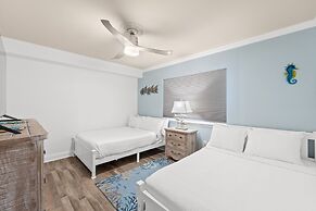 Emerald Beach Resort by Panhandle Getaways